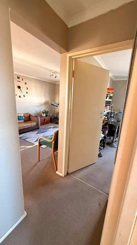 2 Bedroom Property for Sale in Goodwood Park Western Cape